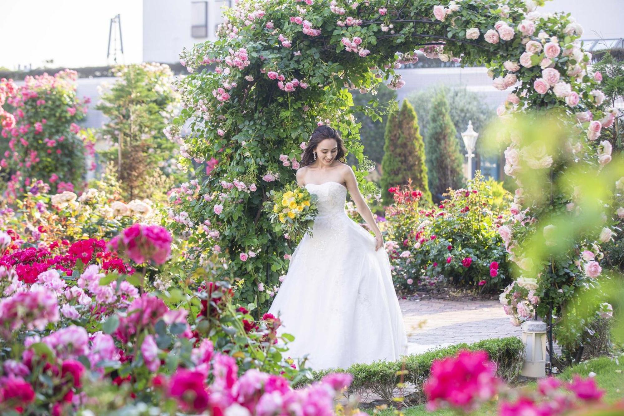 Sheraton Grande Tokyo Bay Hotel Urayasu Exterior photo Wedding dress