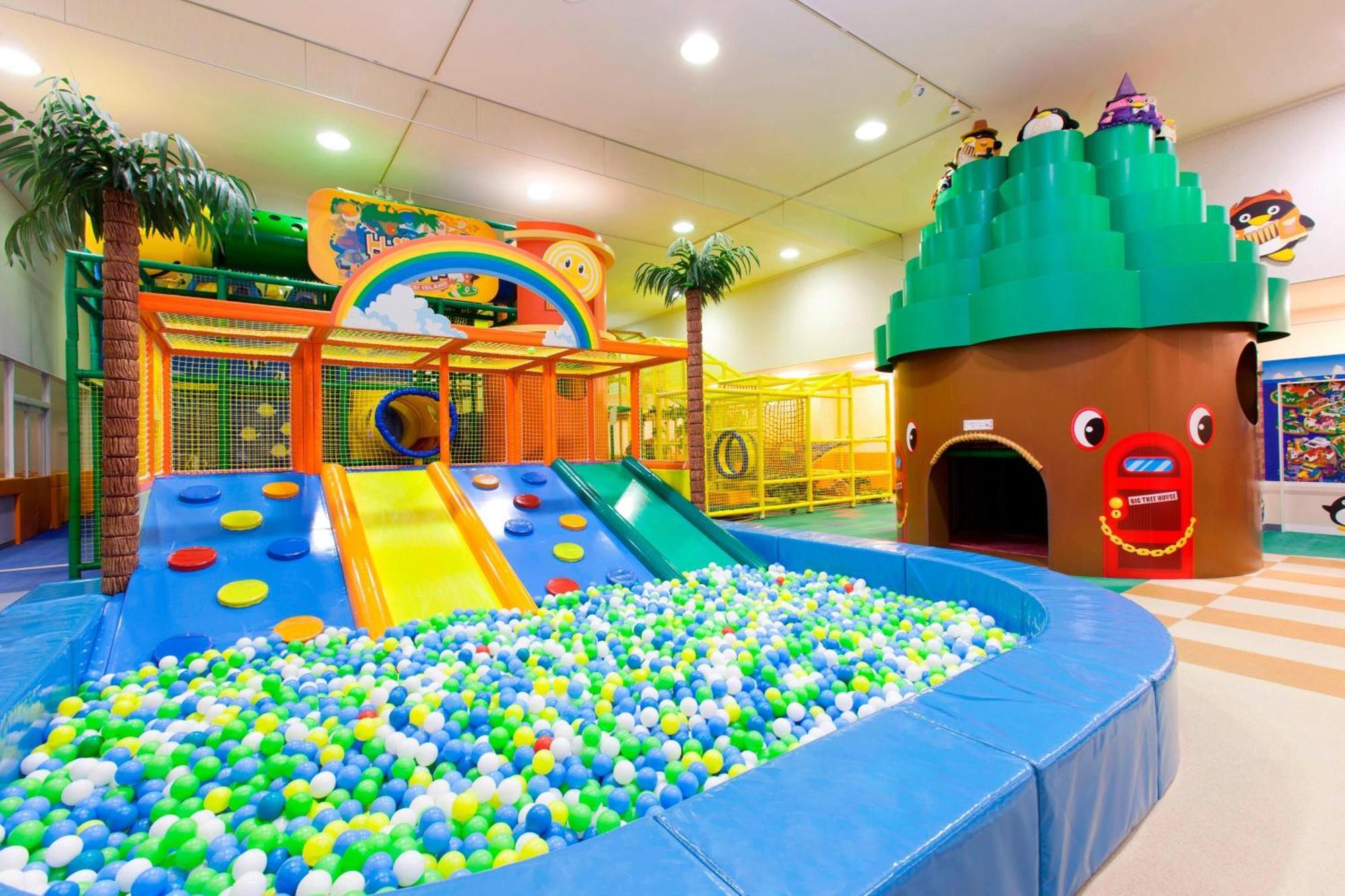 Sheraton Grande Tokyo Bay Hotel Urayasu Exterior photo An indoor playground in Japan